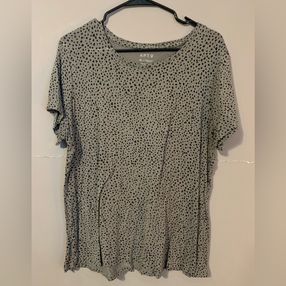 Army Green Leopard Print Tee size XL